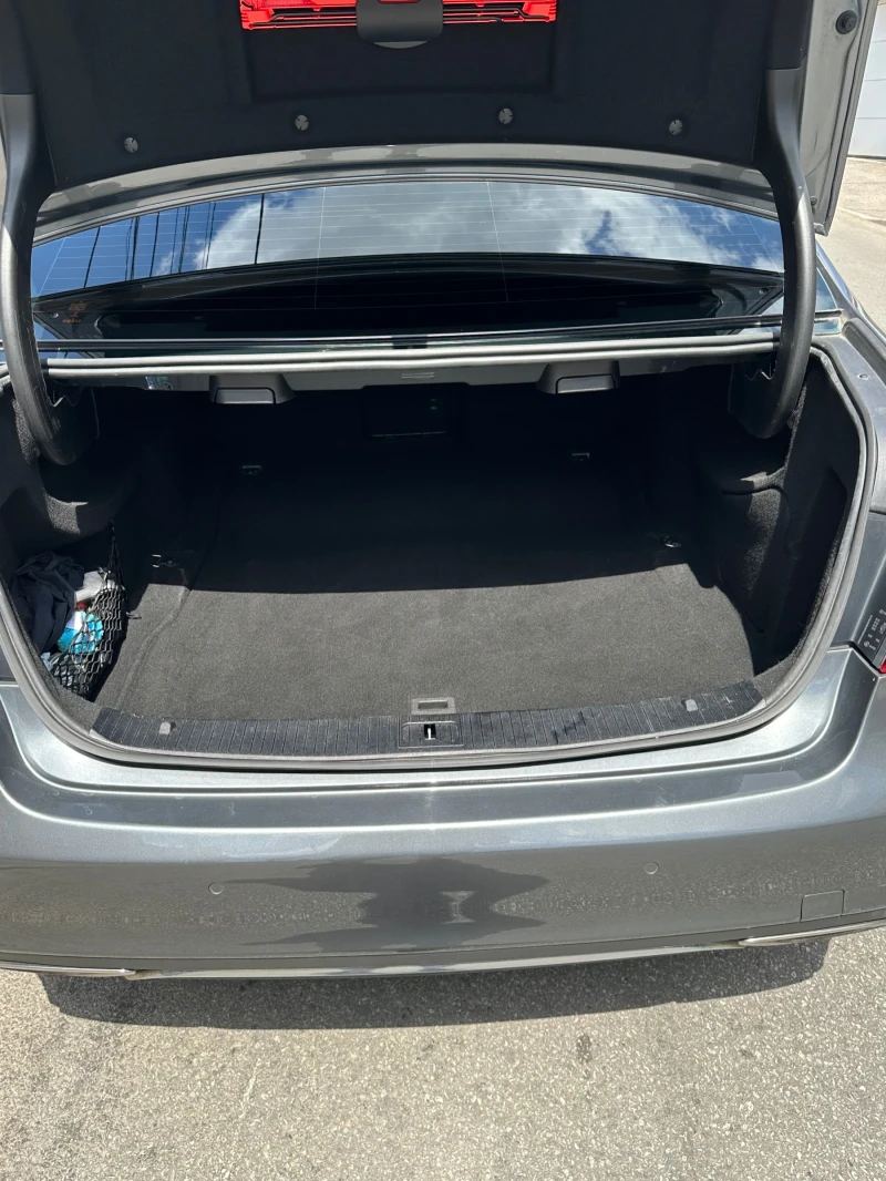 Mercedes-Benz E 350 4 MATIC, снимка 12 - Автомобили и джипове - 52996354