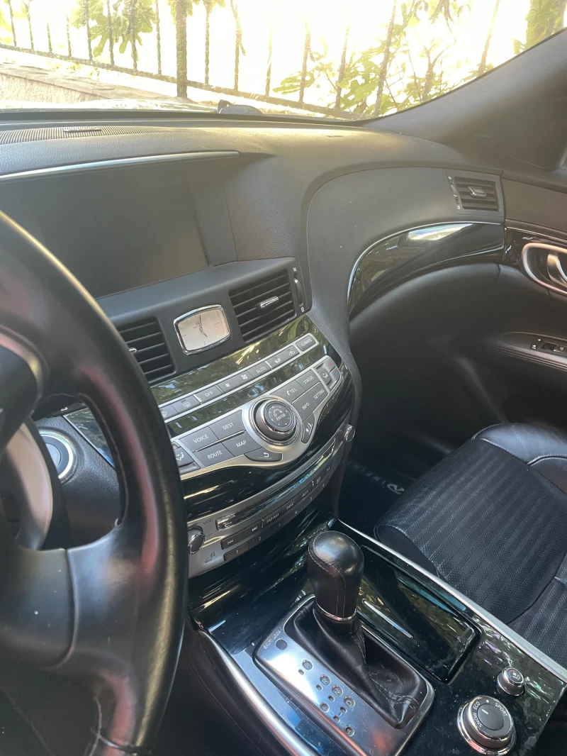 Infiniti M 30.D S, снимка 7 - Автомобили и джипове - 53198942