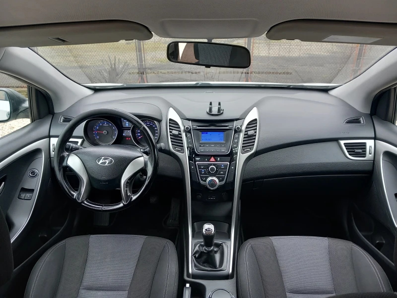 Hyundai I30 1.4i 6ск 100кс, снимка 9 - Автомобили и джипове - 53458138