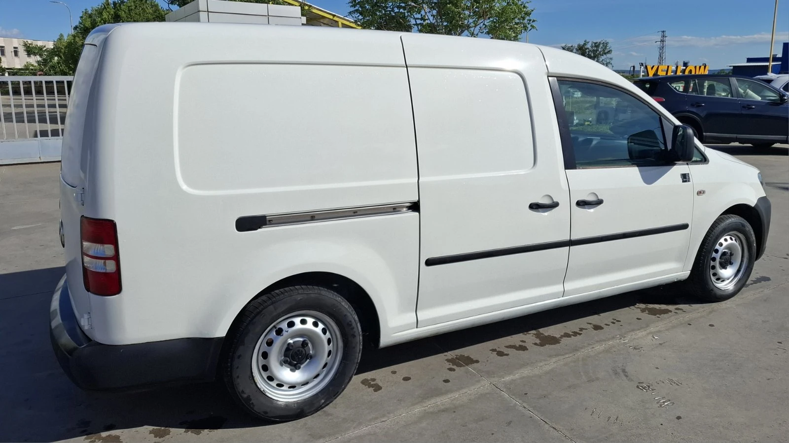 VW Caddy, снимка 4 - Автомобили и джипове - 46734054