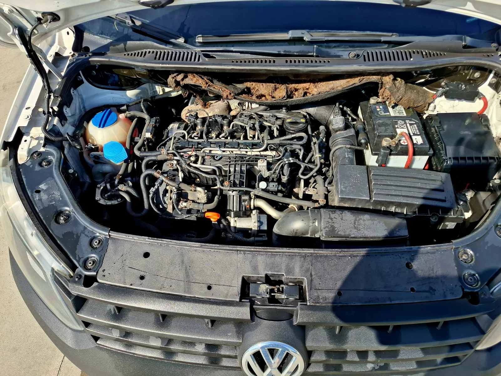 VW Caddy, снимка 13 - Автомобили и джипове - 46734054