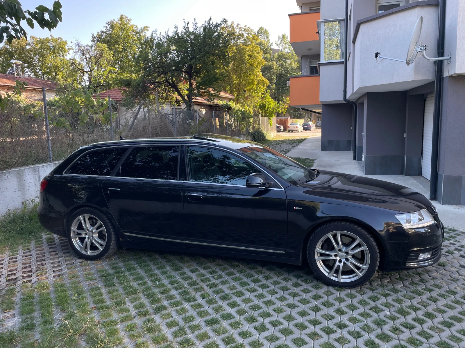 Audi A6 3.0TDI / Avant / Sline / Люк / Задна Камера  - изображение 7