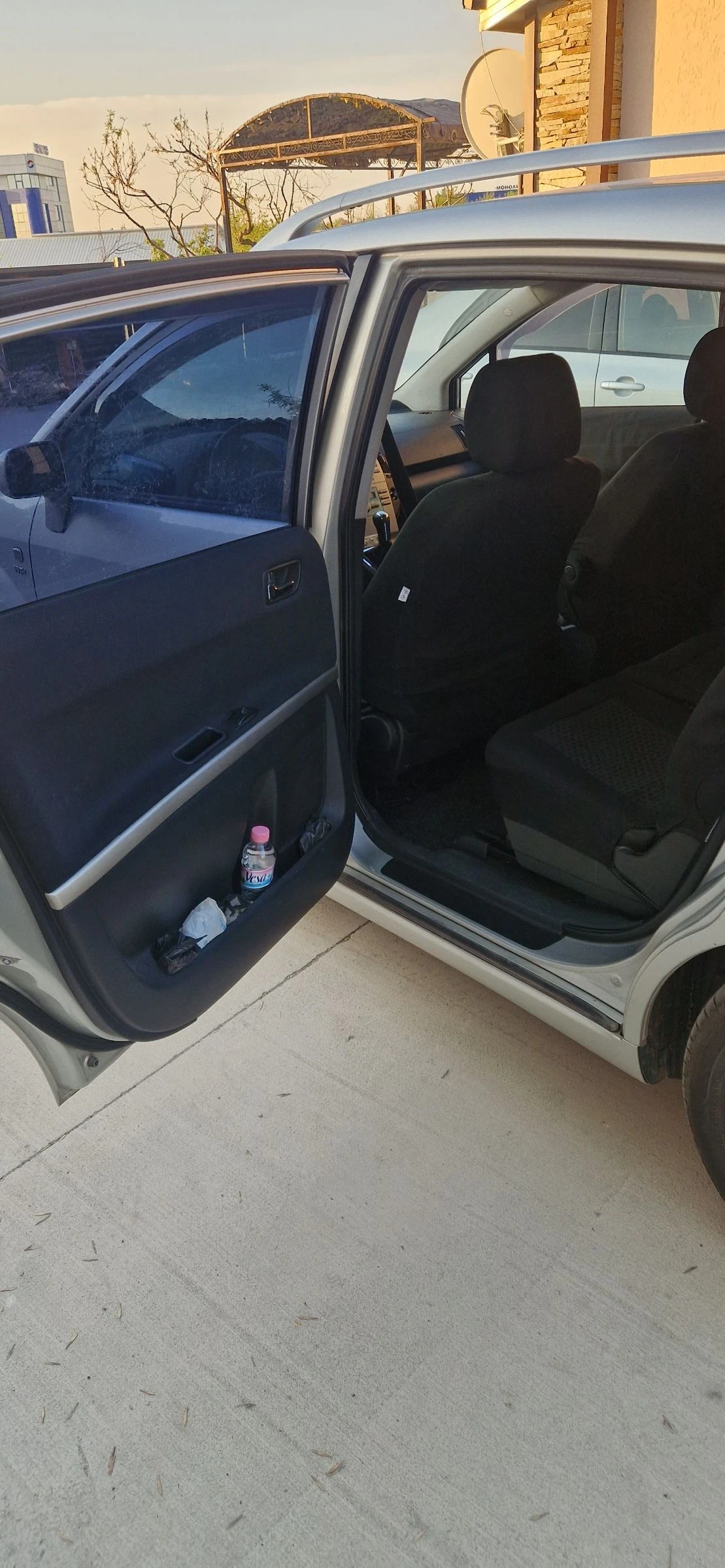 Toyota Corolla verso 1.8 LPC - изображение 5