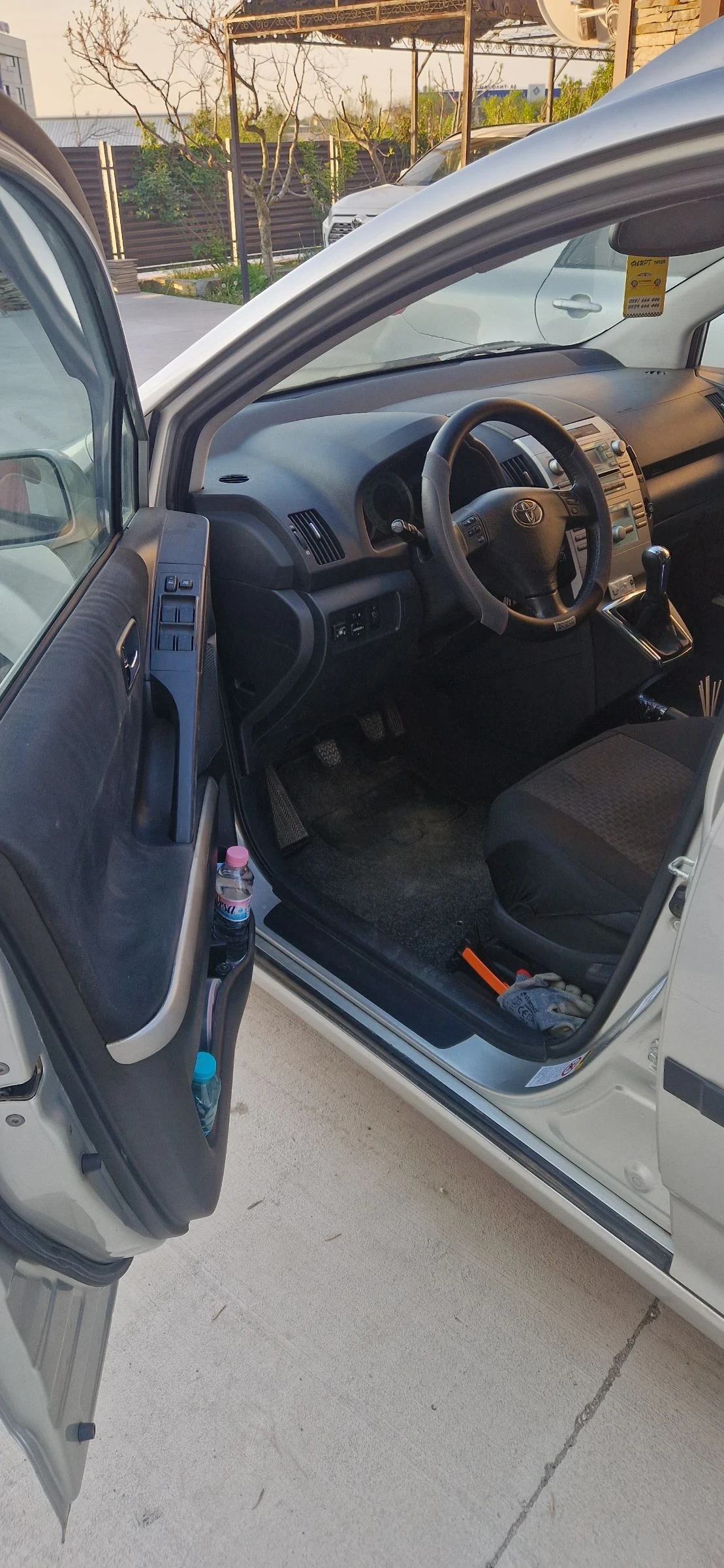 Toyota Corolla verso 1.8 LPC - изображение 6
