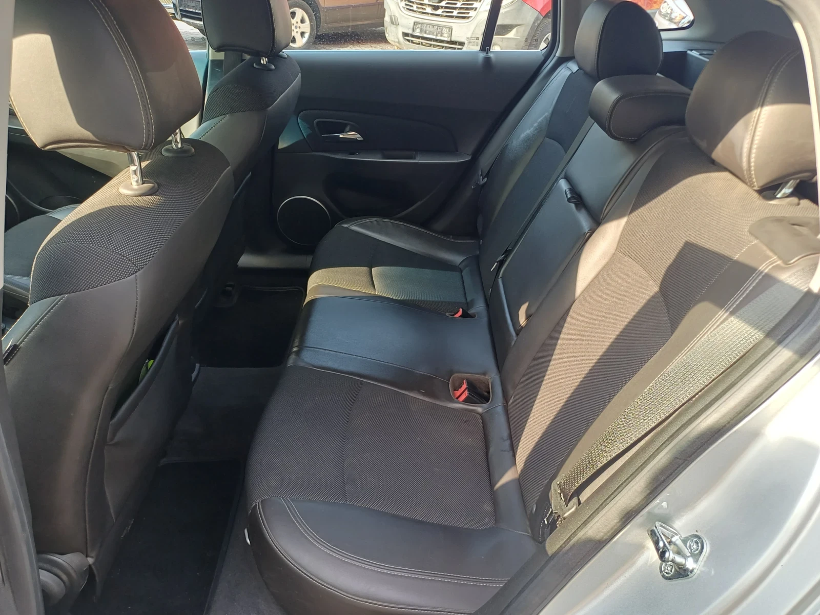 Chevrolet Cruze 1.7 CDTI - изображение 10