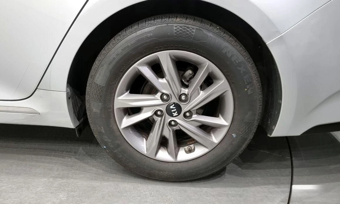 Kia K5  - изображение 6