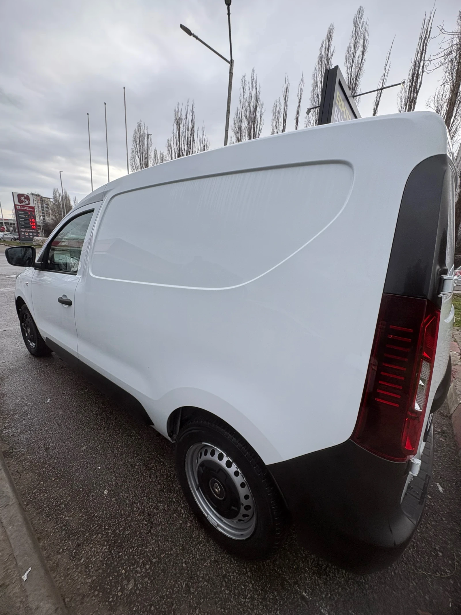 Renault Express 1.5 dci, автопилот, Bluetooth - изображение 3