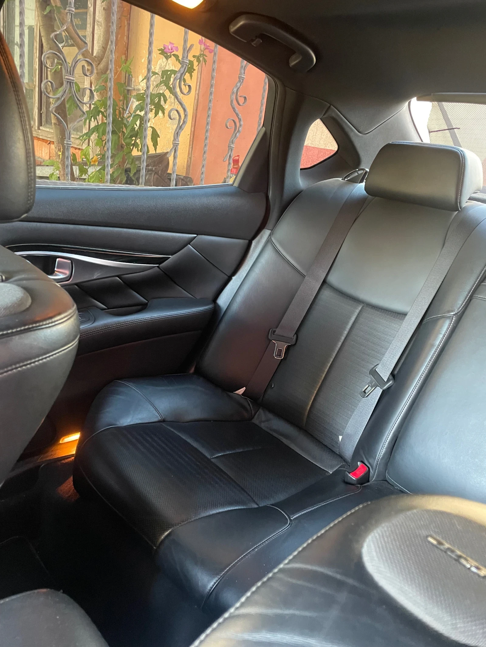 Infiniti M 30.D S - изображение 10