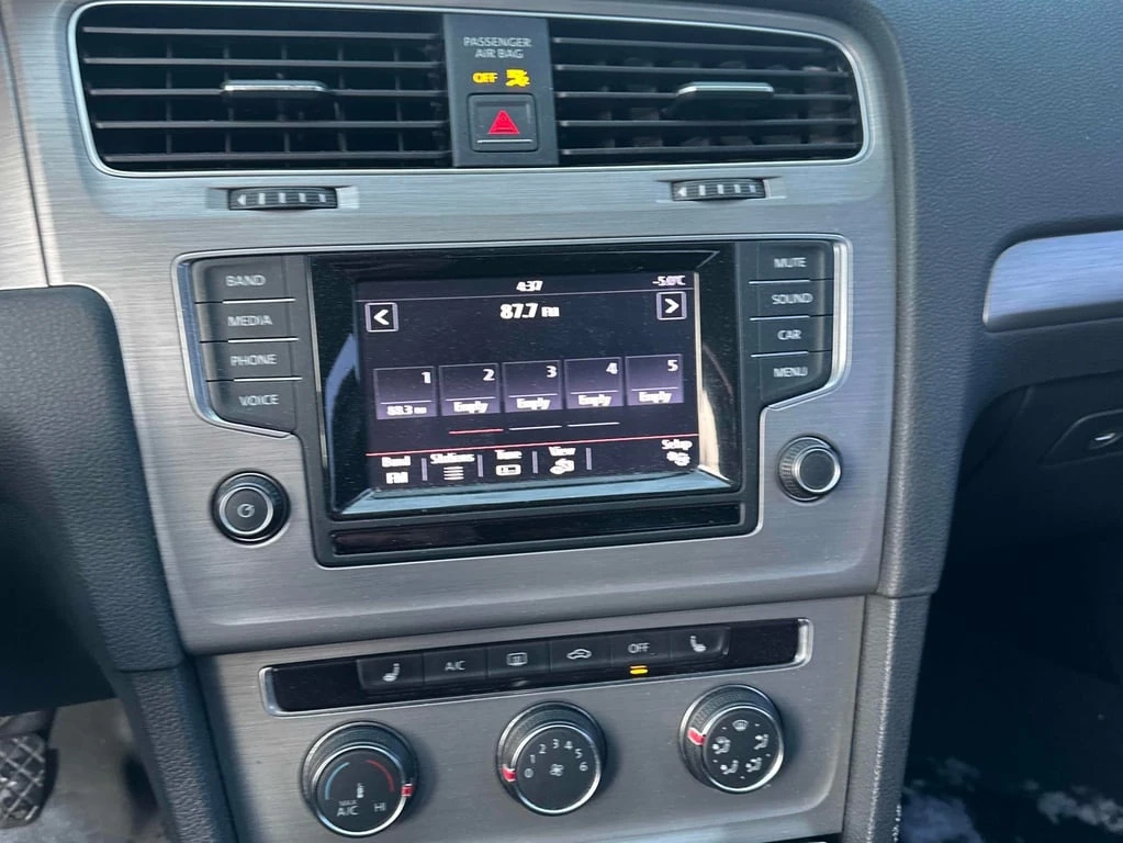 VW Golf * 5dr HB Man 1.8 TSI * CARFAX * ЦЕНА ДО БГ - изображение 9