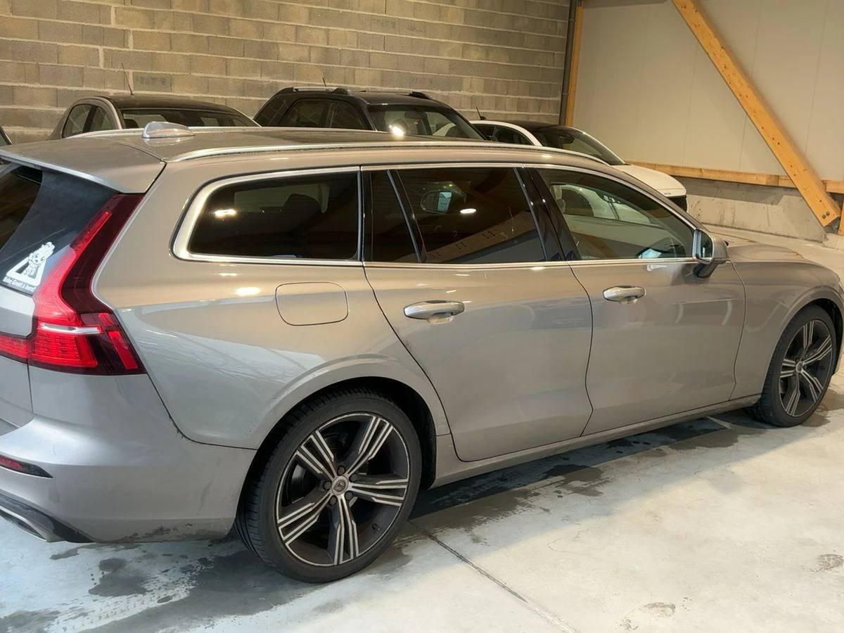 Volvo V60 D4 Inscription/Pano/HarmanKardon/������� | Mobile.bg � ����������� 4
