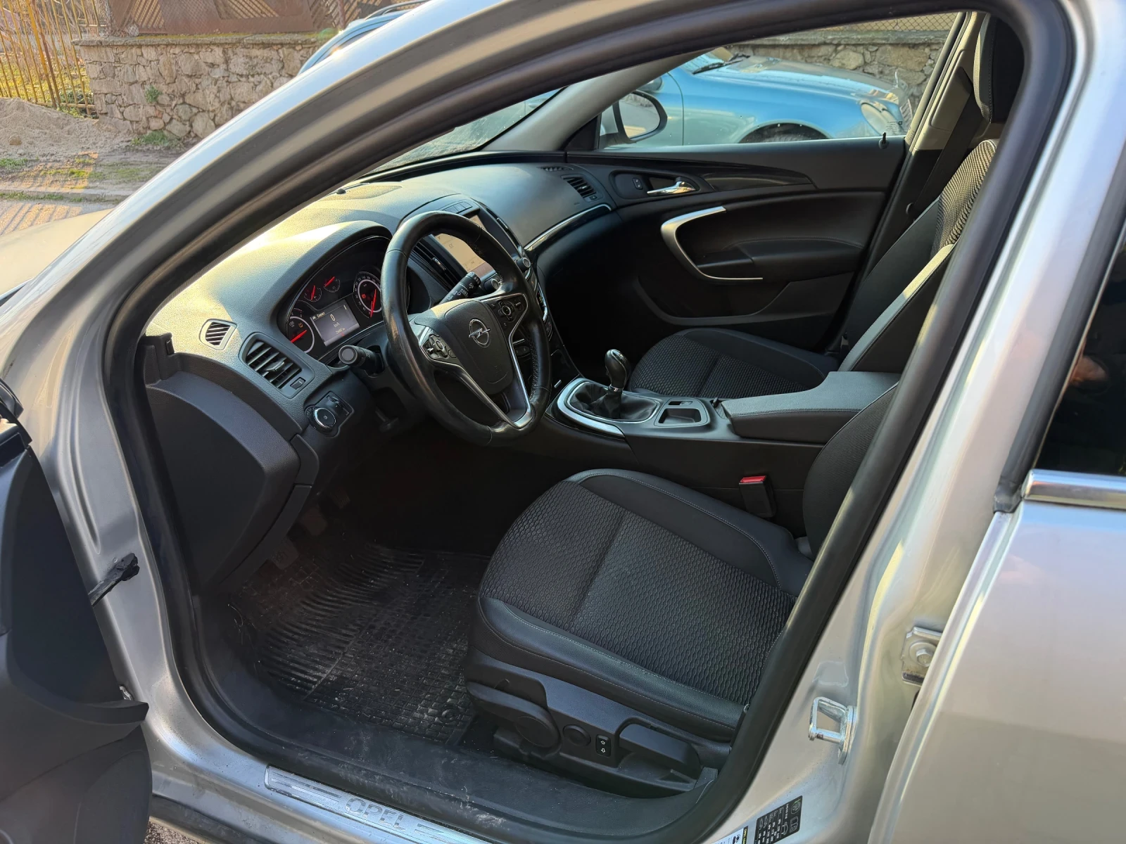 Opel Insignia, снимка 9 - Автомобили и джипове - 53586472