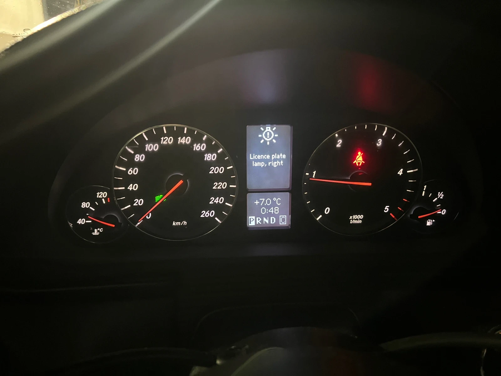 Mercedes-Benz CLC 220 Sport Edition, снимка 12 - Автомобили и джипове - 53979422