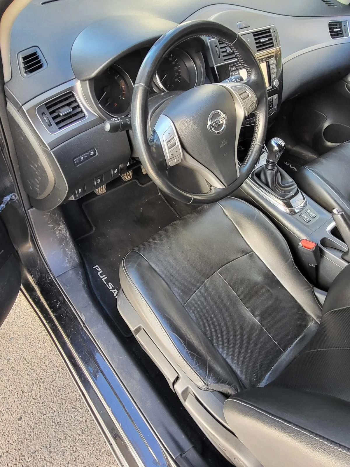 Nissan Pulsar 1.2 Turbo, снимка 3 - Автомобили и джипове - 54059034