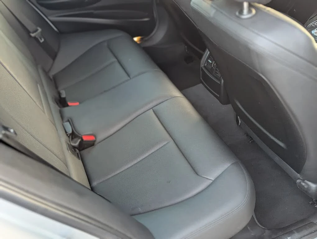 BMW 330 i* XDRIVE* MPACK* КОЖА* 360* ШИБИДАХ* КЕЙЛЕС , снимка 13 - Автомобили и джипове - 54204742