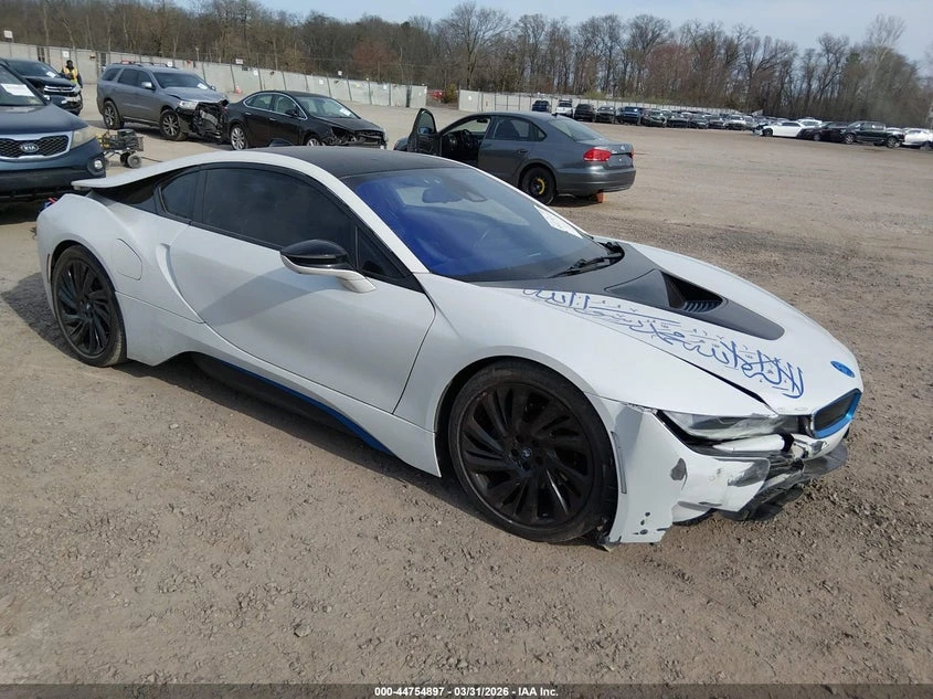 BMW i8 * ������ ����* CARFAX | Mobile.bg � ����������� 4