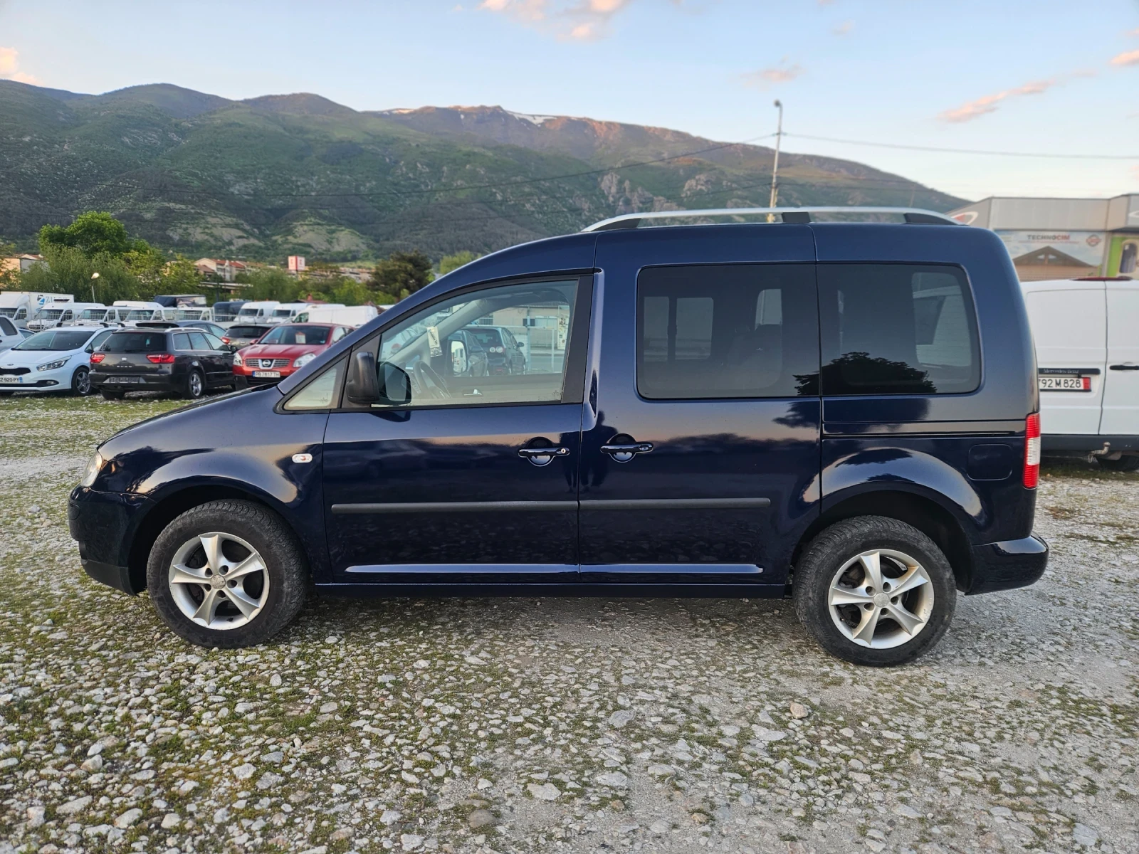 VW Caddy 1.9/105/CADDY LIFE, снимка 6 - Автомобили и джипове - 54556228