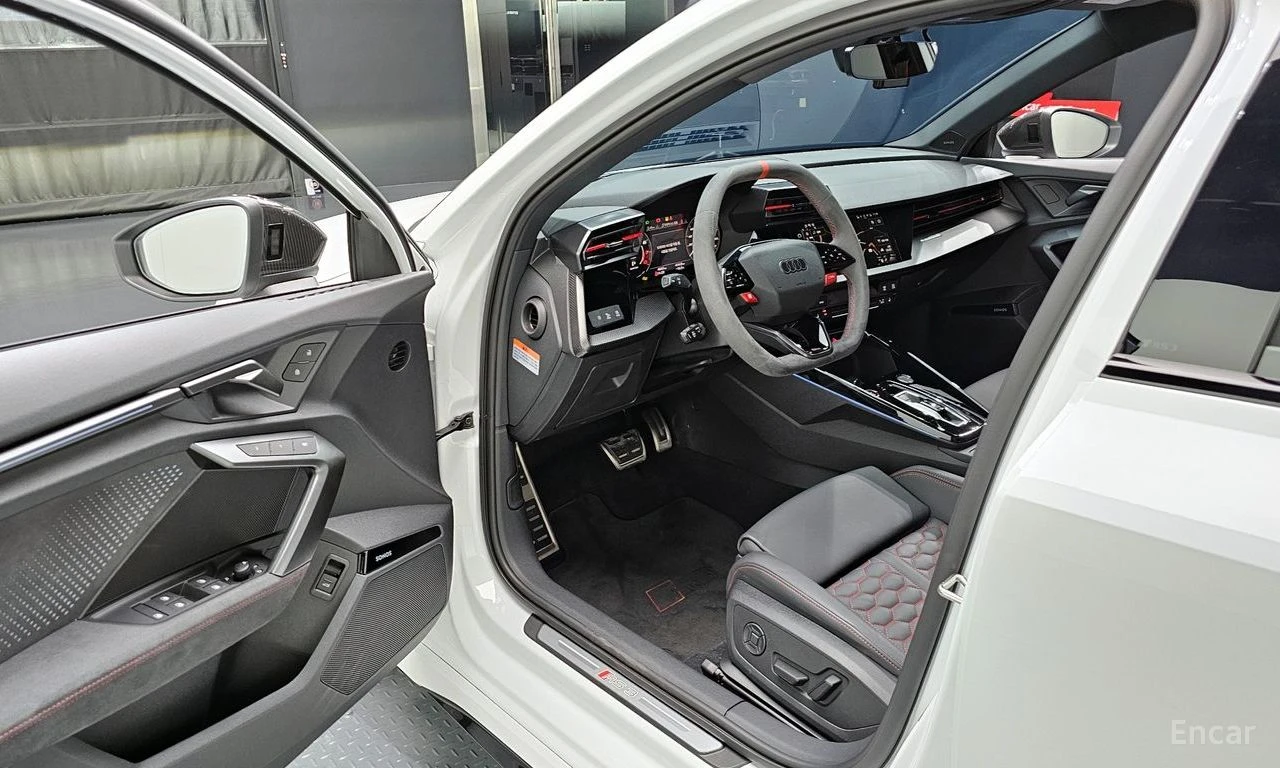 Audi Rs3 2.5* TFSI* QUATTRO, снимка 9 - Автомобили и джипове - 54852574
