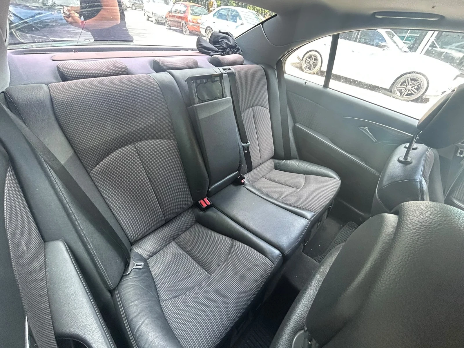 Mercedes-Benz E 320 Газ 🔝, снимка 6 - Автомобили и джипове - 55280042