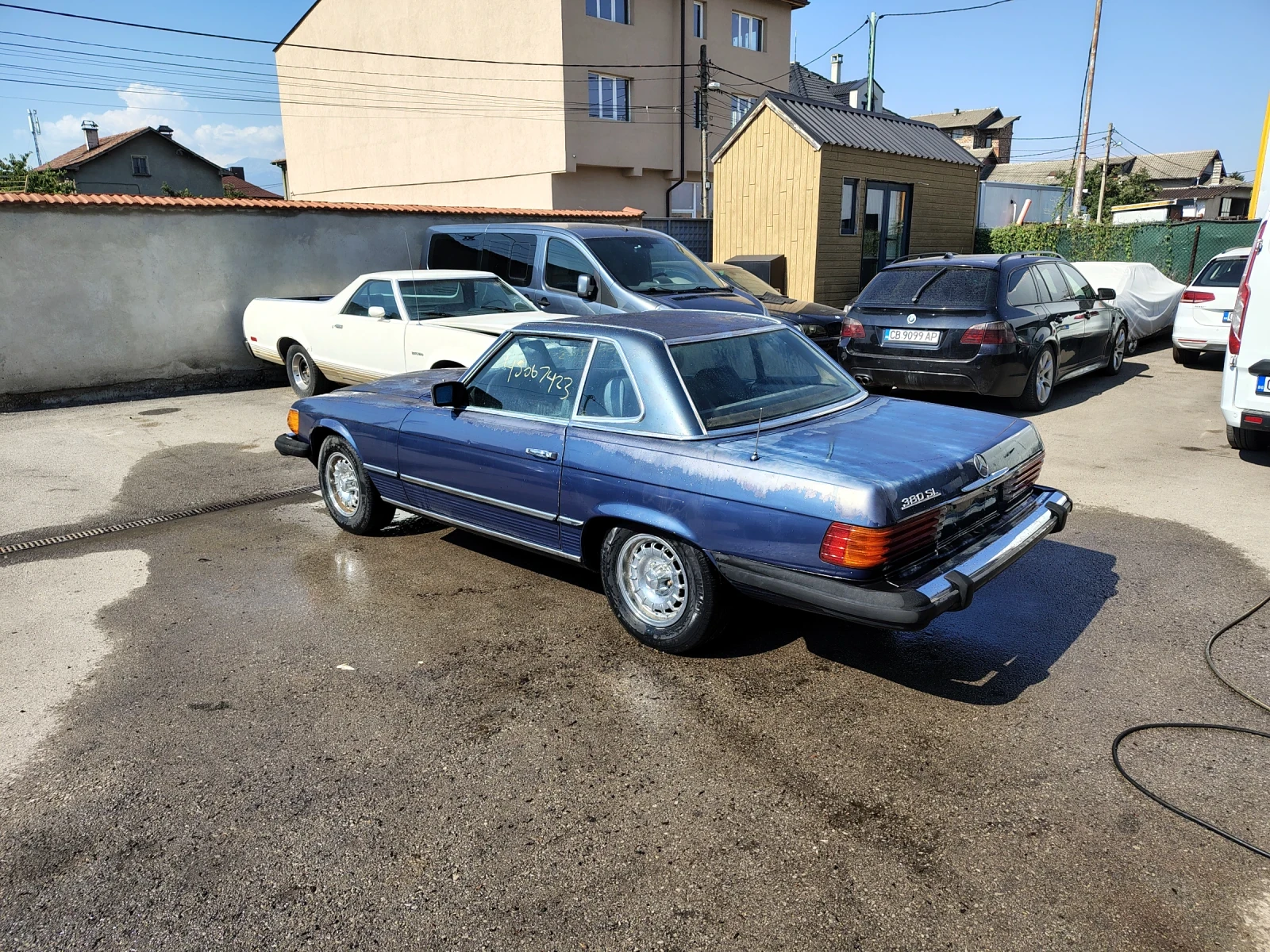 Mercedes-Benz SL 380 USA 1981 г., снимка 2 - Автомобили и джипове - 55586062