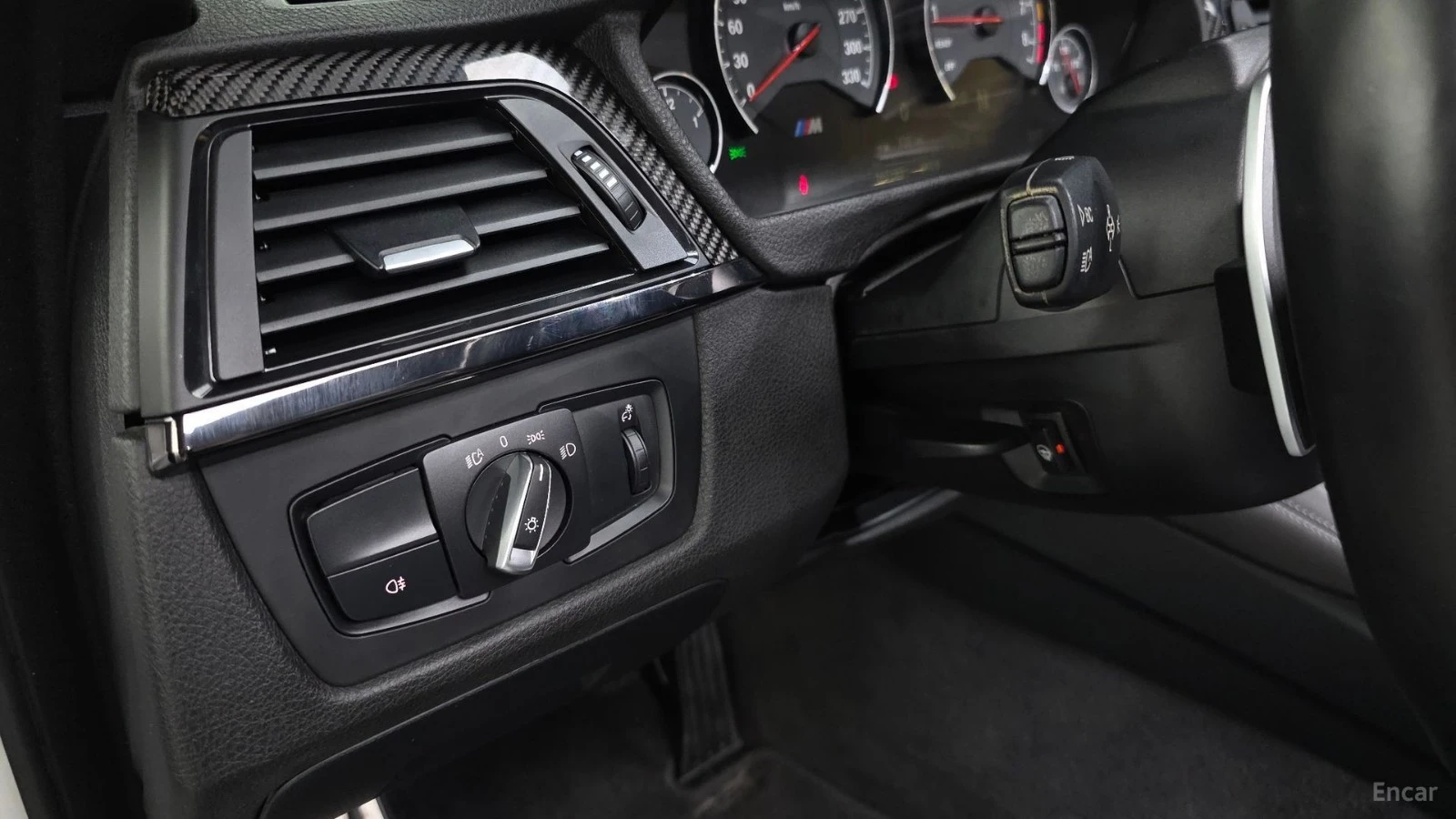 BMW M4 HARMAN* KARDON* 360* КАМЕРА* HUD* ПОДГРЕВ* KEYLESS, снимка 12 - Автомобили и джипове - 55612068