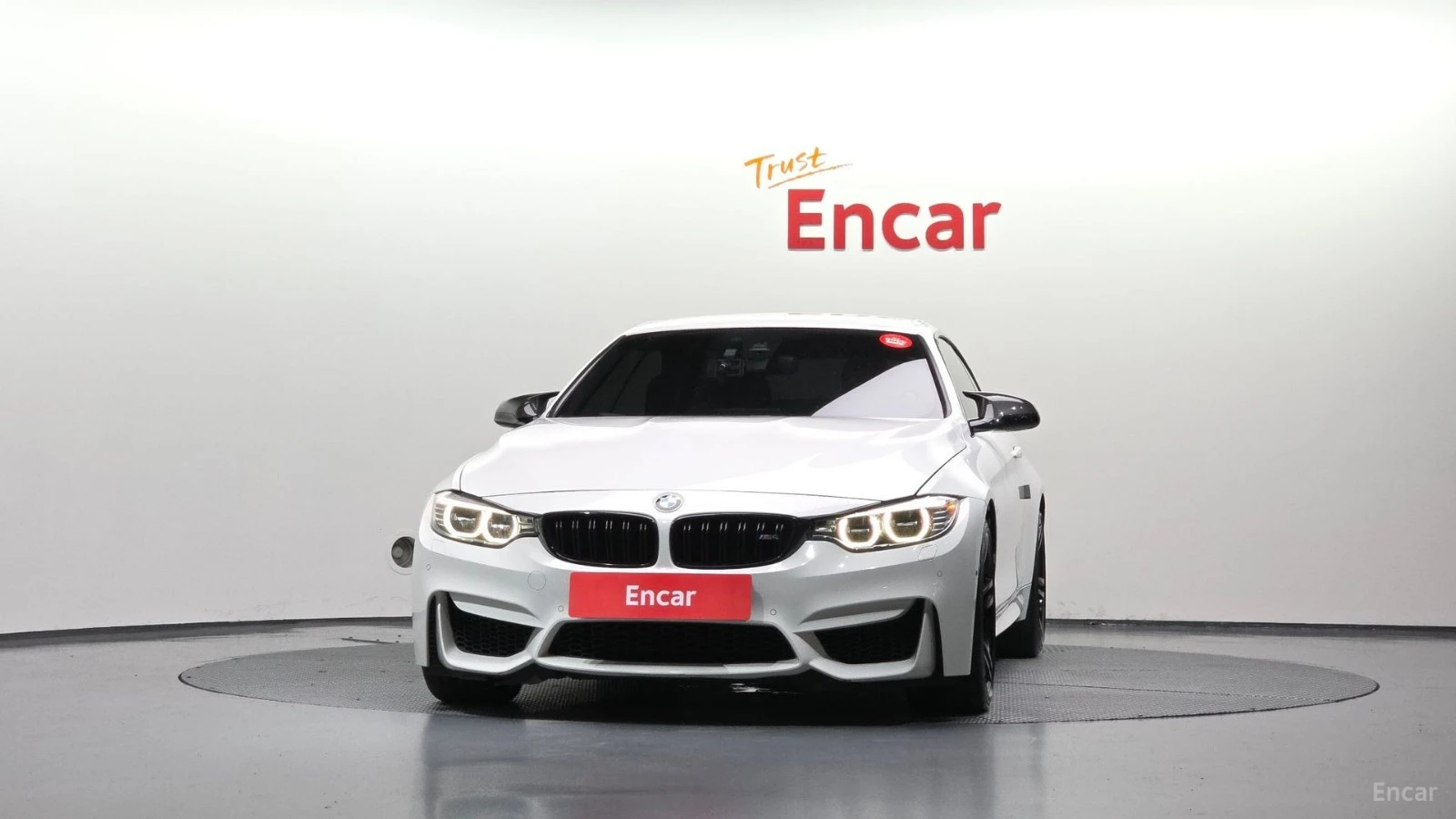 BMW M4 HARMAN* KARDON* 360* КАМЕРА* HUD* ПОДГРЕВ* KEYLESS, снимка 2 - Автомобили и джипове - 55612068
