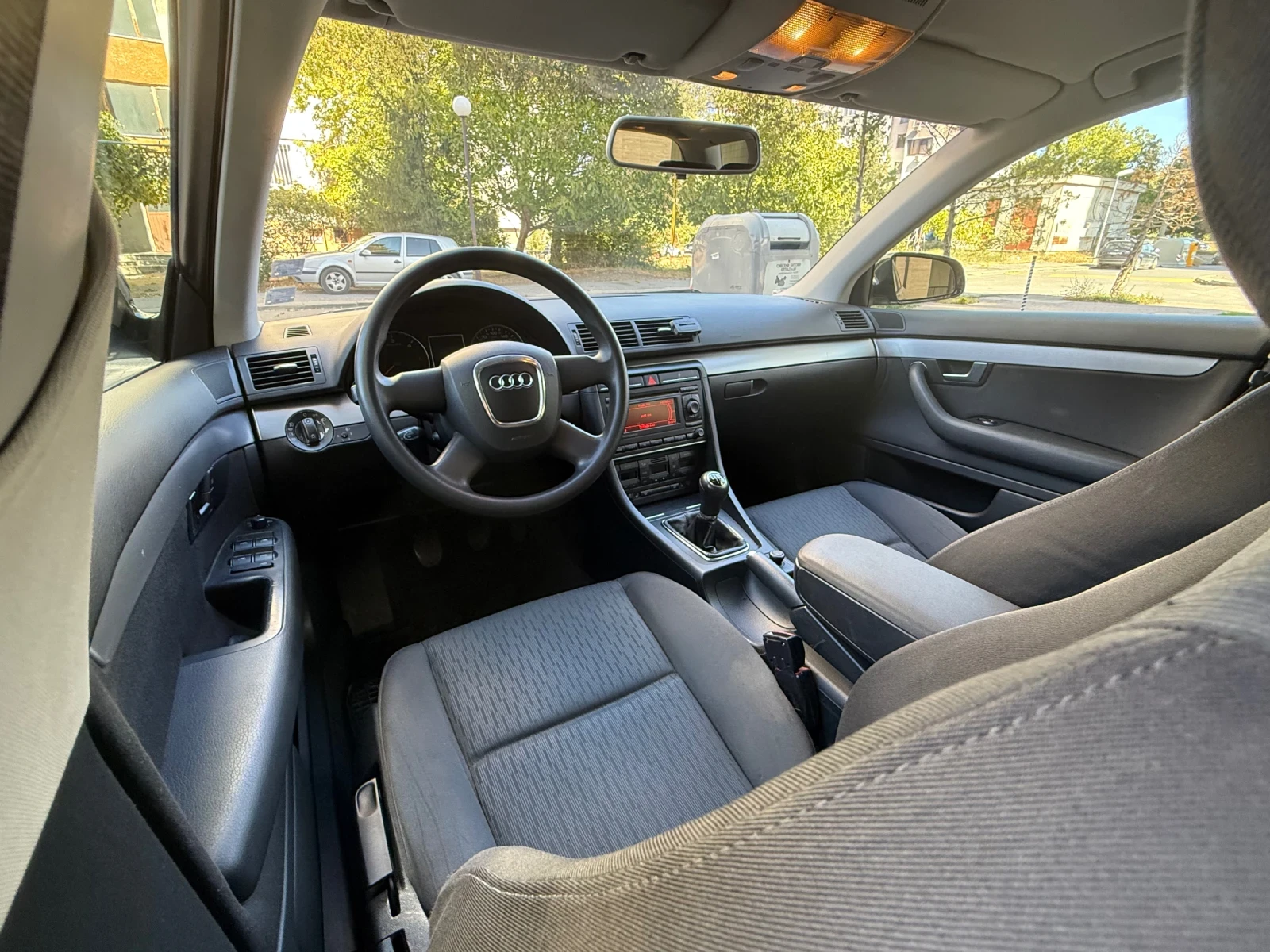 Audi A4 2.0 TDI, снимка 13 - Автомобили и джипове - 56312590