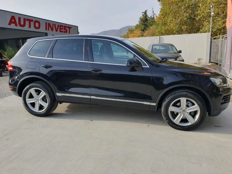 VW Touareg АВТОМАТ, снимка 8 - Автомобили и джипове - 44100752