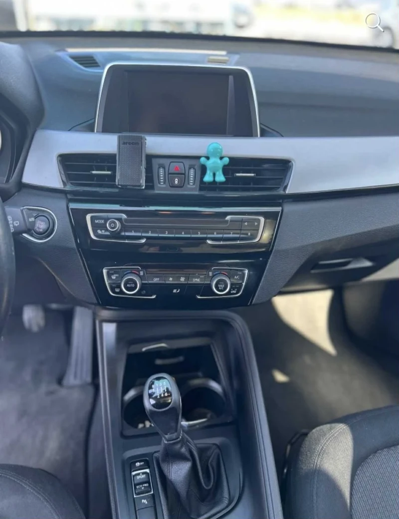 BMW X1, снимка 4 - Автомобили и джипове - 52092375