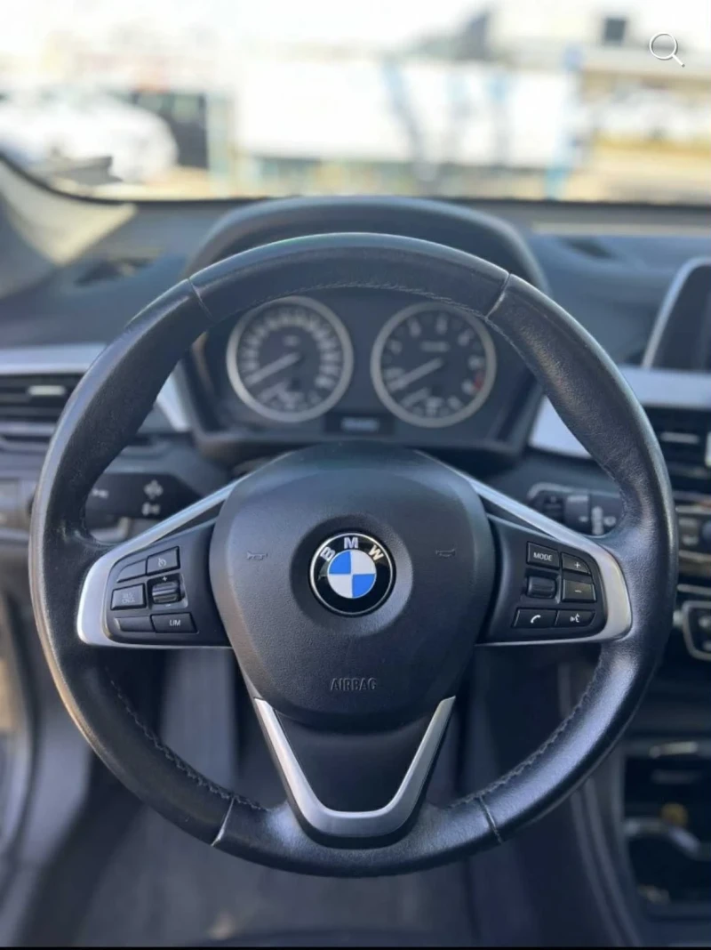 BMW X1, снимка 3 - Автомобили и джипове - 52092375
