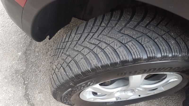 Nissan Qashqai 2.0iAVTOMAT, снимка 16 - Автомобили и джипове - 53119172