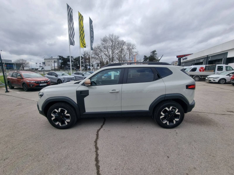 Dacia Duster Extreme HYBRID 140, снимка 8 - Автомобили и джипове - 53180212