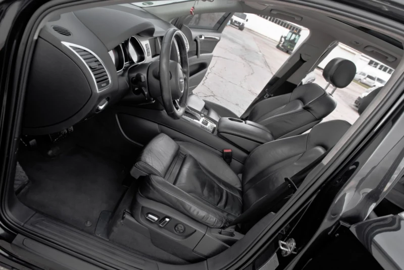 Audi Q7 4.2 facelift , снимка 12 - Автомобили и джипове - 53264166