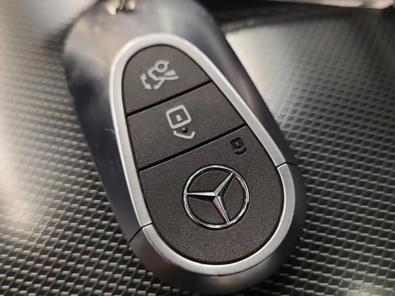 Mercedes-Benz GLC 300 | CARFAX | 360 | ПОДГРЕВИ | ШИБЕДАХ, снимка 11 - Автомобили и джипове - 53412624