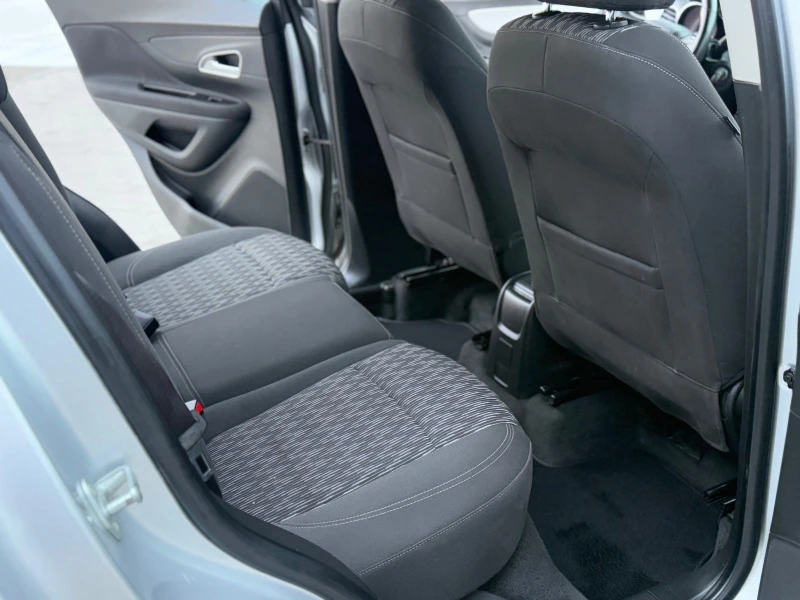 Opel Mokka 1.7 cdtiСобствен лизинг !!! Tоп Състояние , снимка 12 - Автомобили и джипове - 53540699