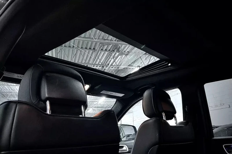 Jeep Grand cherokee SUMMIT* DISTRONIK* V6 PENTASTAR* ОБДУХ* HARMAN* ВЪ, снимка 15 - Автомобили и джипове - 53595285