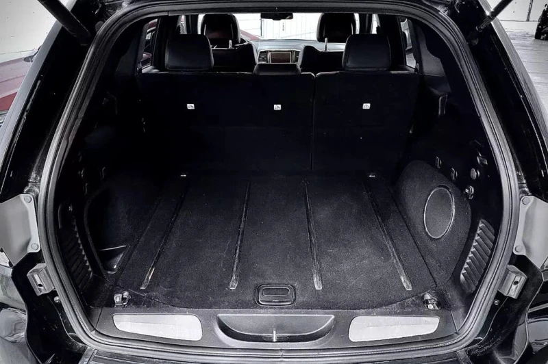 Jeep Grand cherokee SUMMIT* DISTRONIK* V6 PENTASTAR* ОБДУХ* HARMAN* ВЪ, снимка 17 - Автомобили и джипове - 53595285