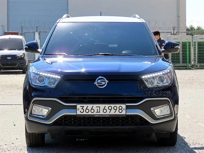 SsangYong XLV Tivoli Air Diesel Ix 2Wd
