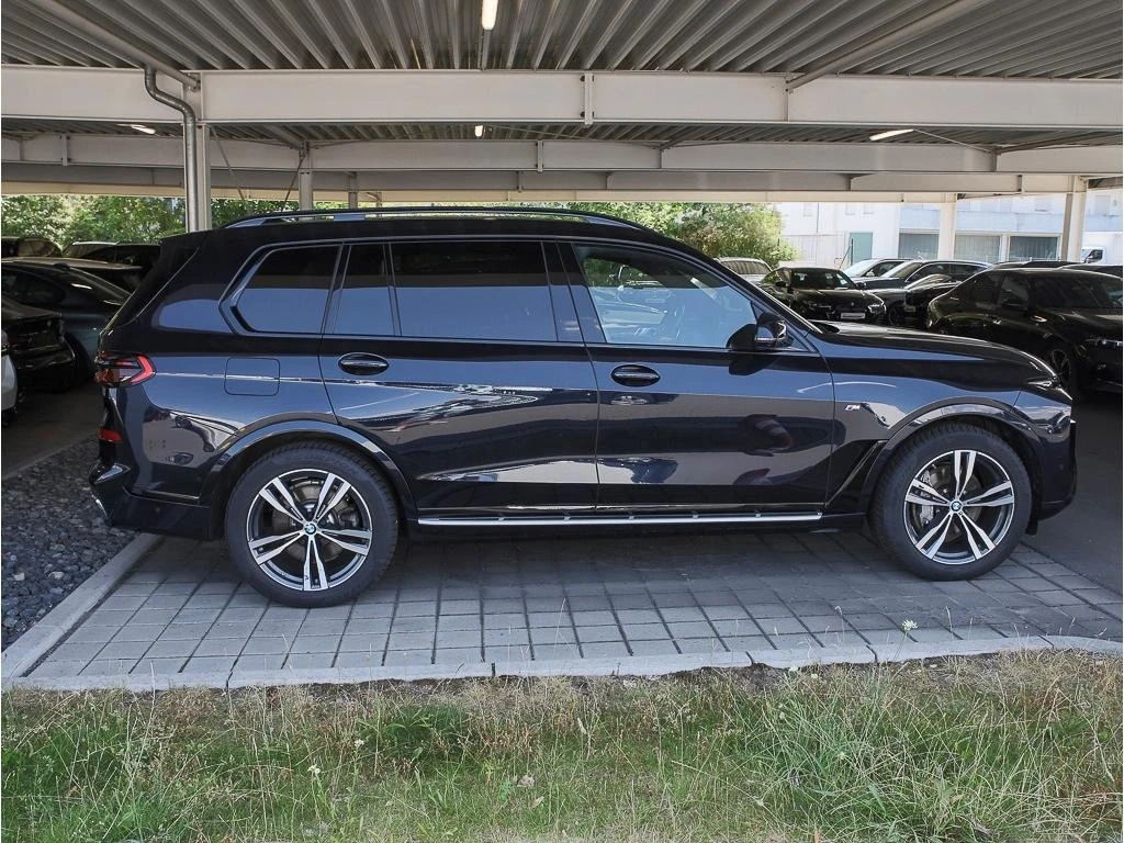 BMW X7 40d/xDrive/FACELIFT/M-SPORT/H&K/PANO/ICONIC GLOW/  - изображение 4