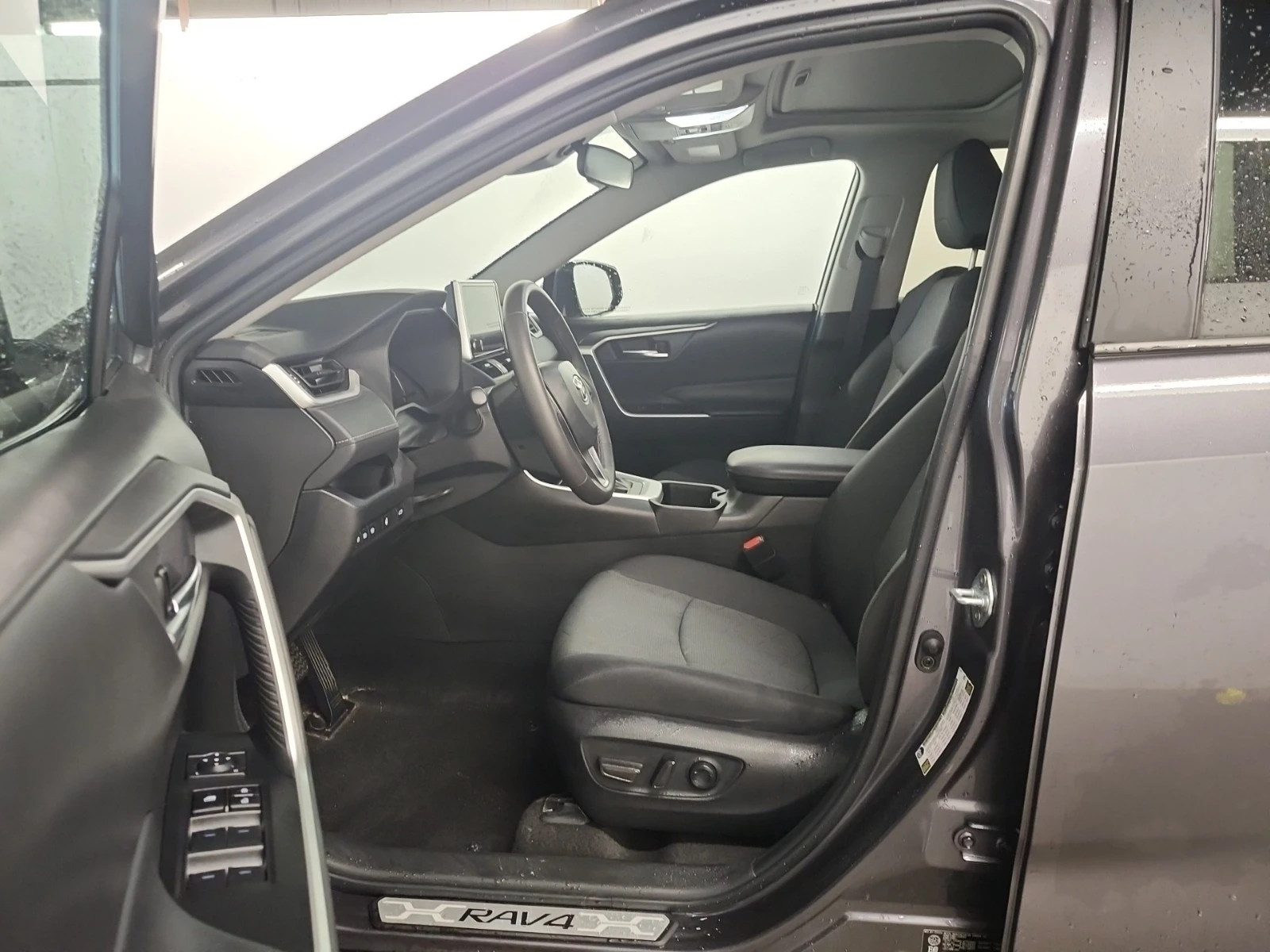 Toyota Rav4 * CARFAX * БЕЗ ПЪРВОНАЧАЛНА ВНОСКА - изображение 9