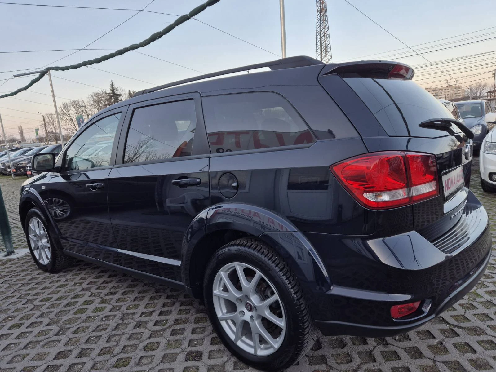 Fiat Freemont 2.0D-170кс-7 МЕСТА-LOUNGE - изображение 2