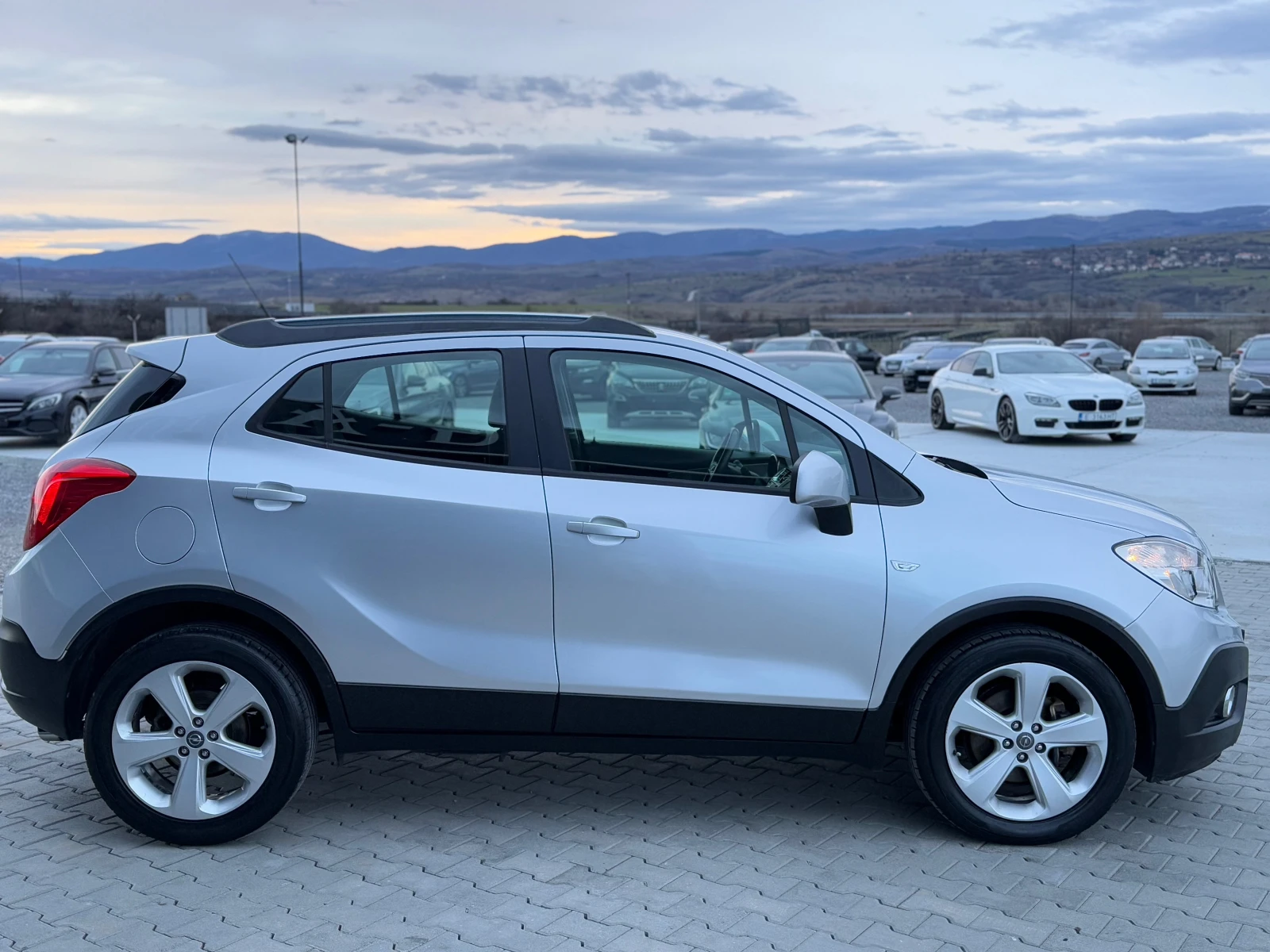 Opel Mokka 1.7 cdtiСобствен лизинг !!! Tоп Състояние  - изображение 4