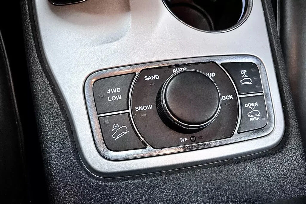 Jeep Grand cherokee SUMMIT* DISTRONIK* V6 PENTASTAR* �����* HARMAN* �� | Mobile.bg � ����������� 13