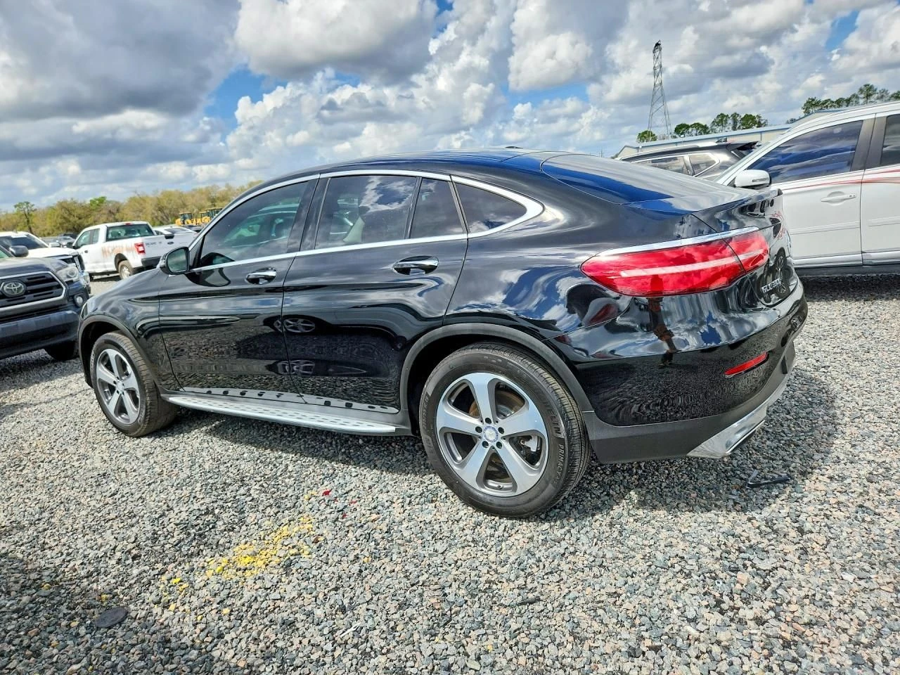 Mercedes-Benz GLC 300, снимка 2 - Автомобили и джипове - 54056958