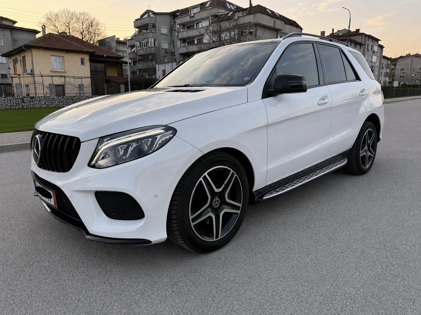Mercedes-Benz GLE 350 AMG* 360* ПРУЖИНИ* ПАНОРАМА* ЛИЗИНГ, снимка 5 - Автомобили и джипове - 54203806
