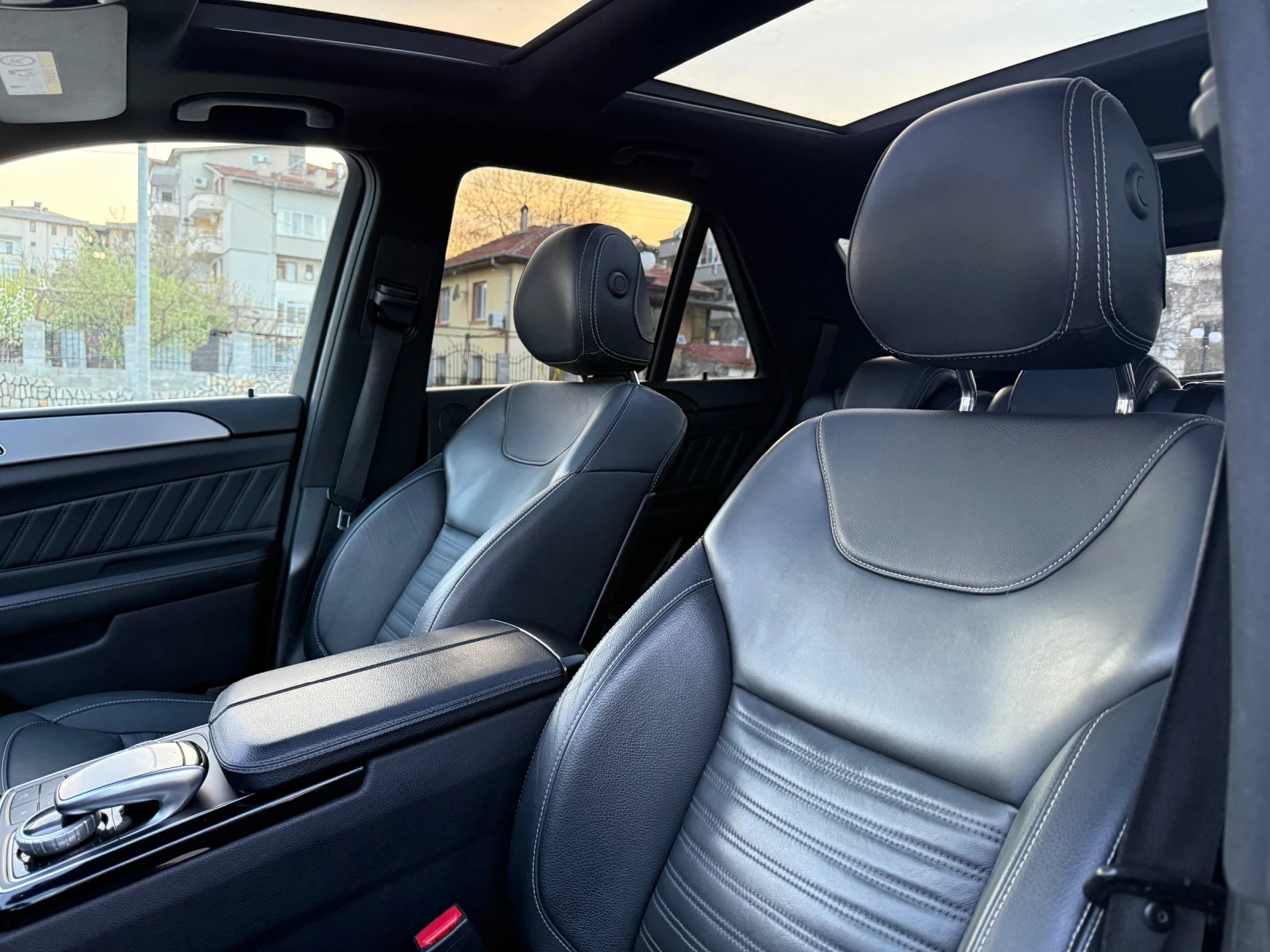 Mercedes-Benz GLE 350 AMG* 360* ПРУЖИНИ* ПАНОРАМА* ЛИЗИНГ, снимка 11 - Автомобили и джипове - 54203806