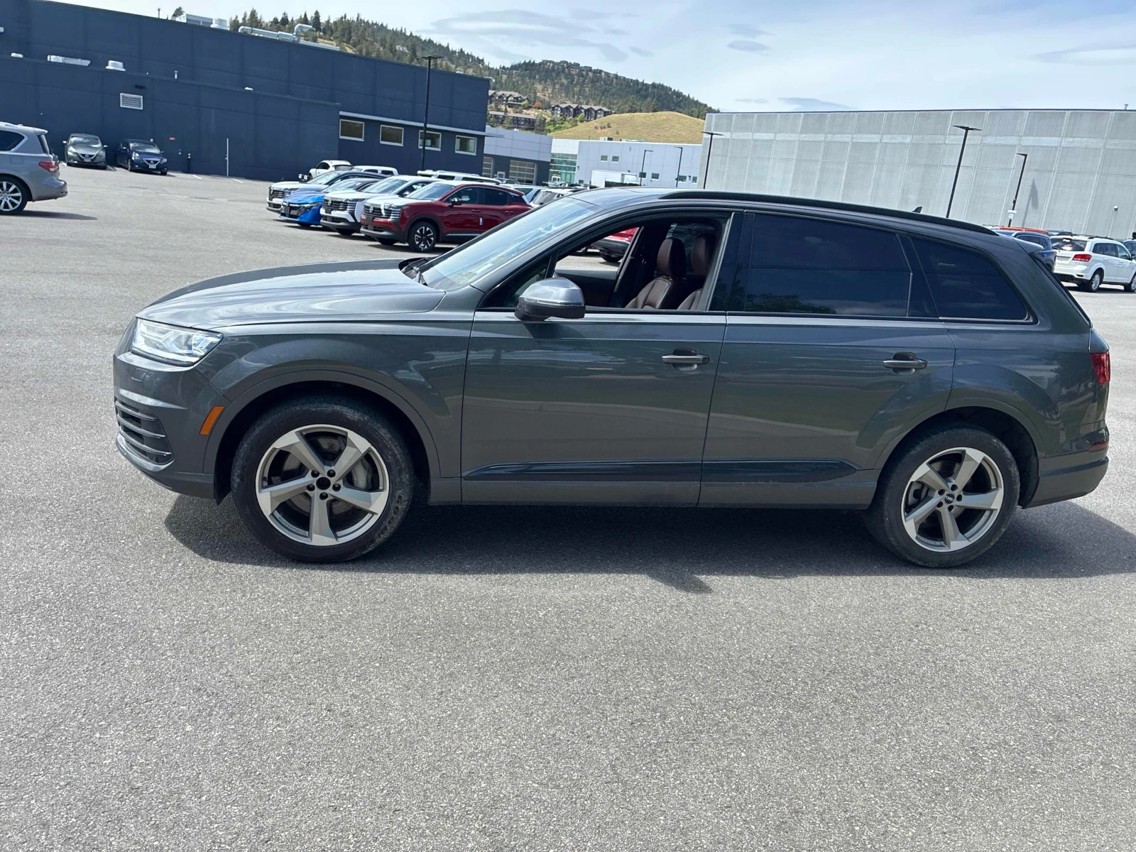 Audi Q7 PROGRESSIV * * CARFAX * * АВТО КРЕДИТ * * , снимка 4 - Автомобили и джипове - 55013198