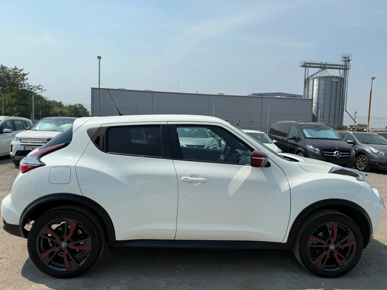 Nissan Juke 1.6 Фабрична ГАЗ Face Lift , снимка 6 - Автомобили и джипове - 55705522