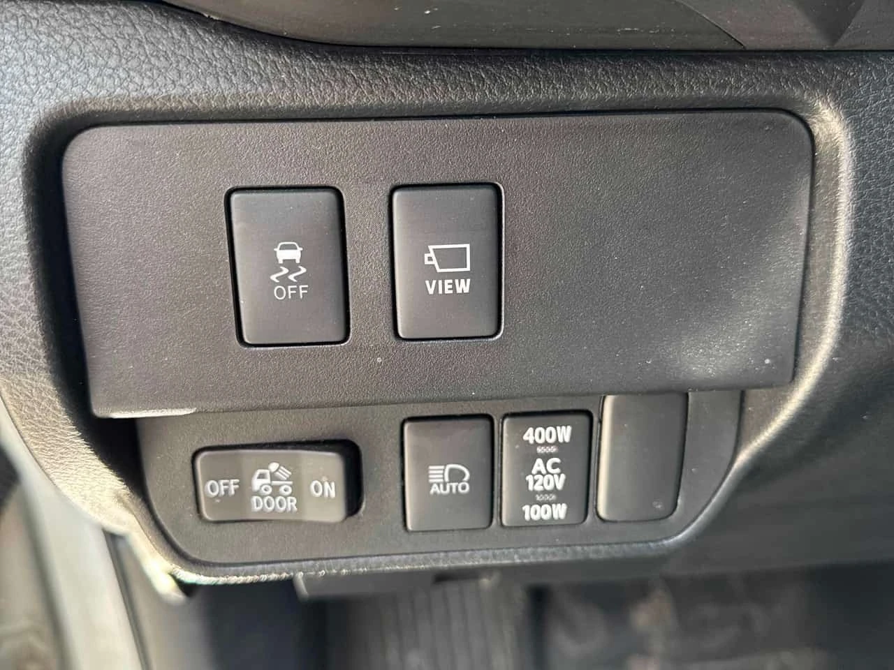 Toyota Tacoma * 4x4 Double Cab * CARFAX * ОПЦИЯ ЗА ФИНАНСИРАНЕ, снимка 17 - Автомобили и джипове - 55754340