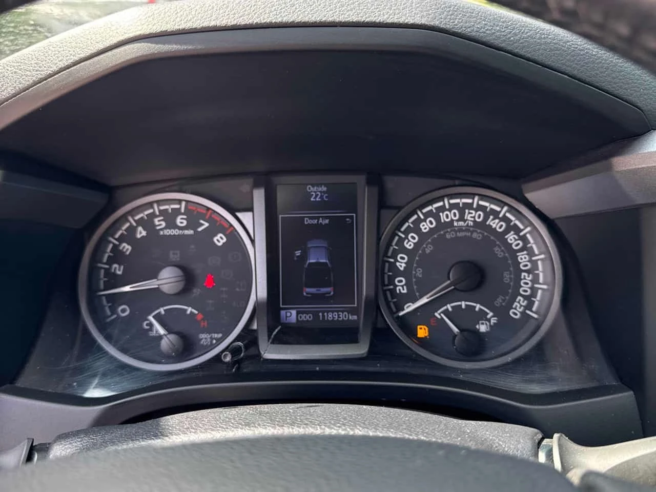 Toyota Tacoma * 4x4 Double Cab * CARFAX * ОПЦИЯ ЗА ФИНАНСИРАНЕ, снимка 8 - Автомобили и джипове - 55754340