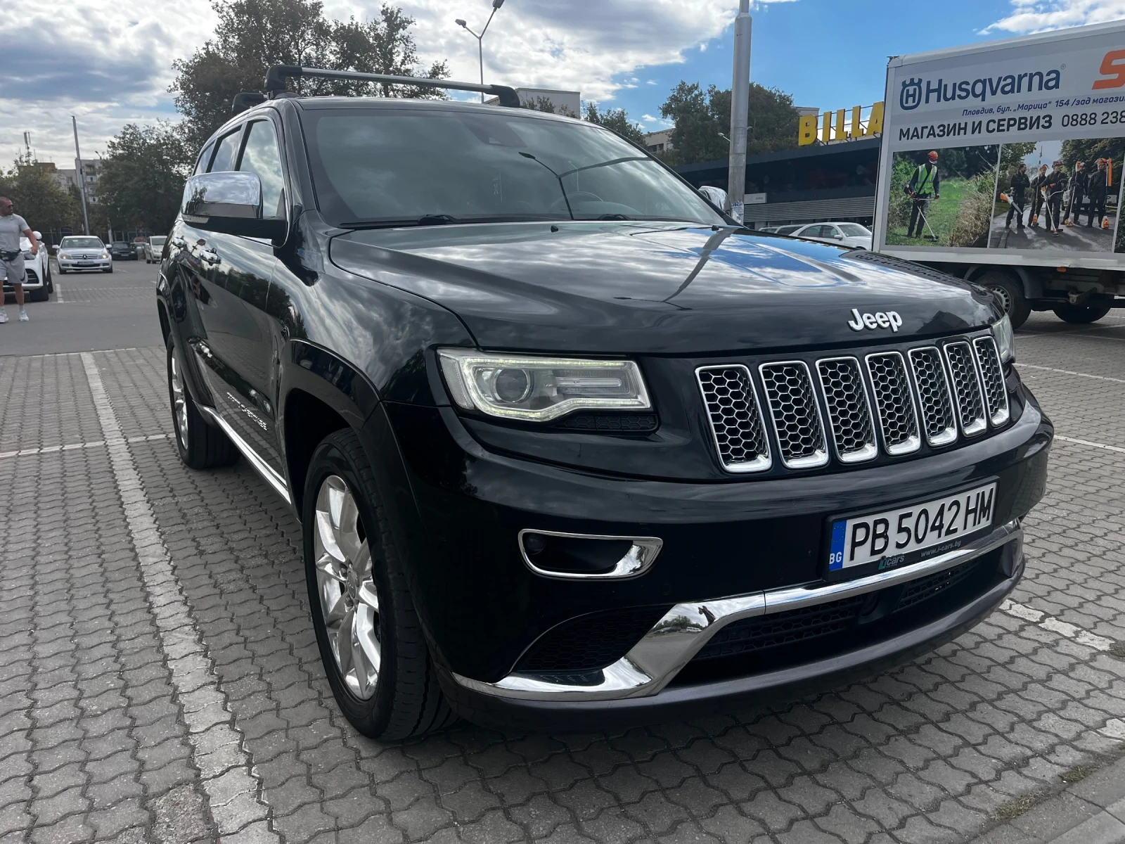 Jeep Grand cherokee SUMMIT 3.0 БЕЗУПРЕЧЕН, снимка 3 - Автомобили и джипове - 56181661